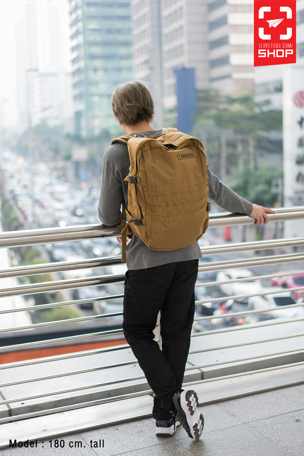 CabinZero Military Black 44L